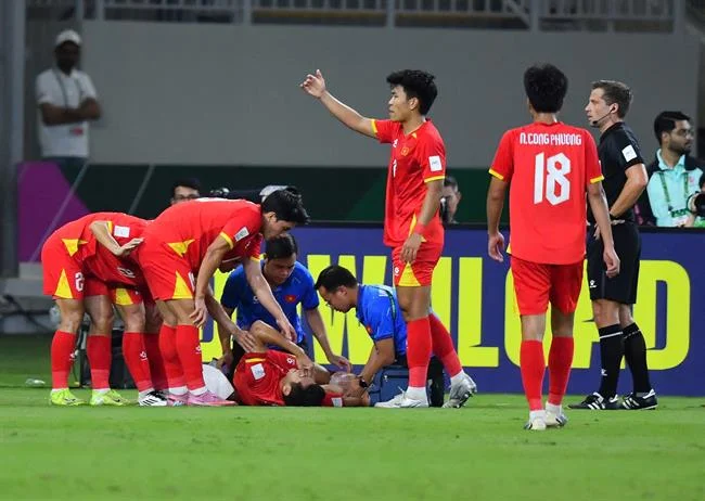 Cá cược bóng rổ tại hy88 bắn cá, hình ảnh sân bóng rổ và cầu thủ